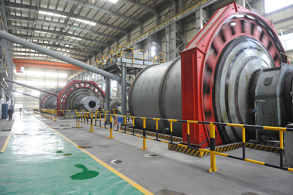 Ball mill workshop